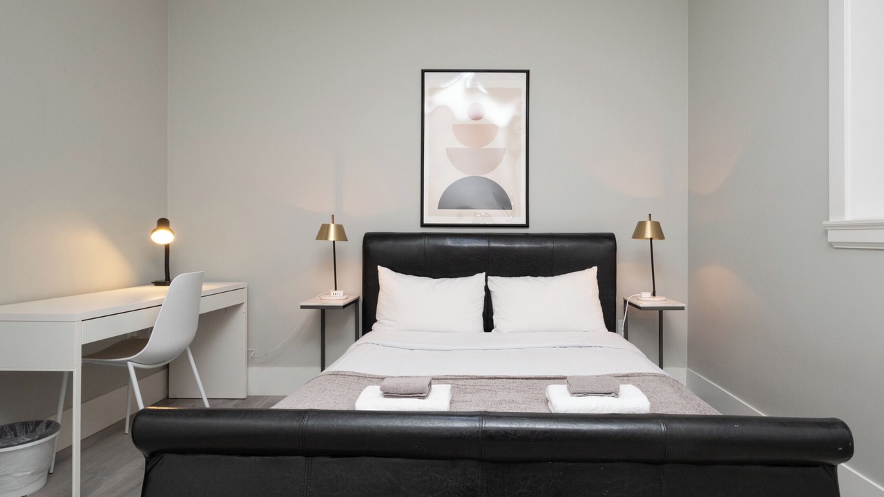 Photo of Bedroom in Delta