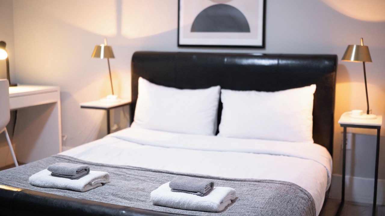Photo of Bedroom in Delta