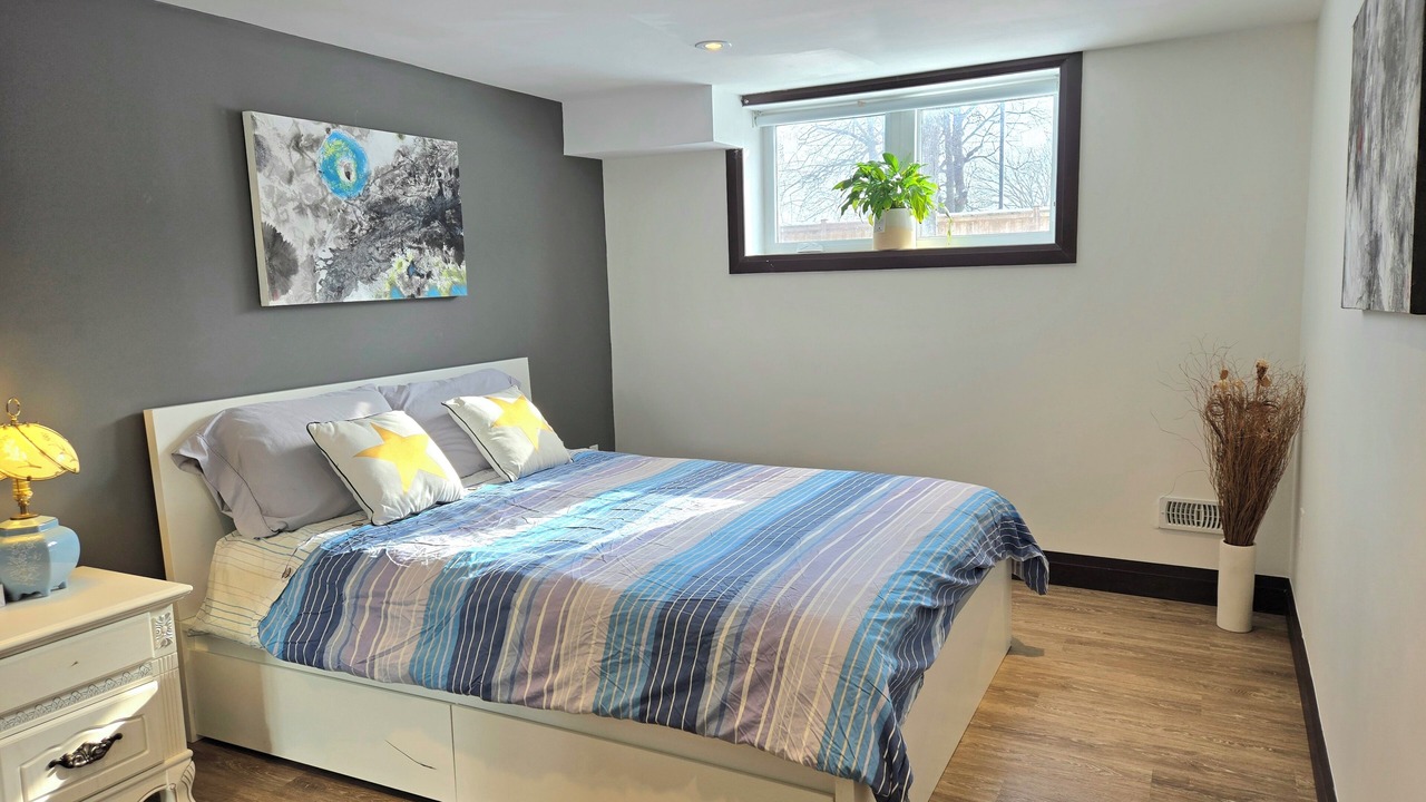 Photo of Bedroom in Richmond Hill