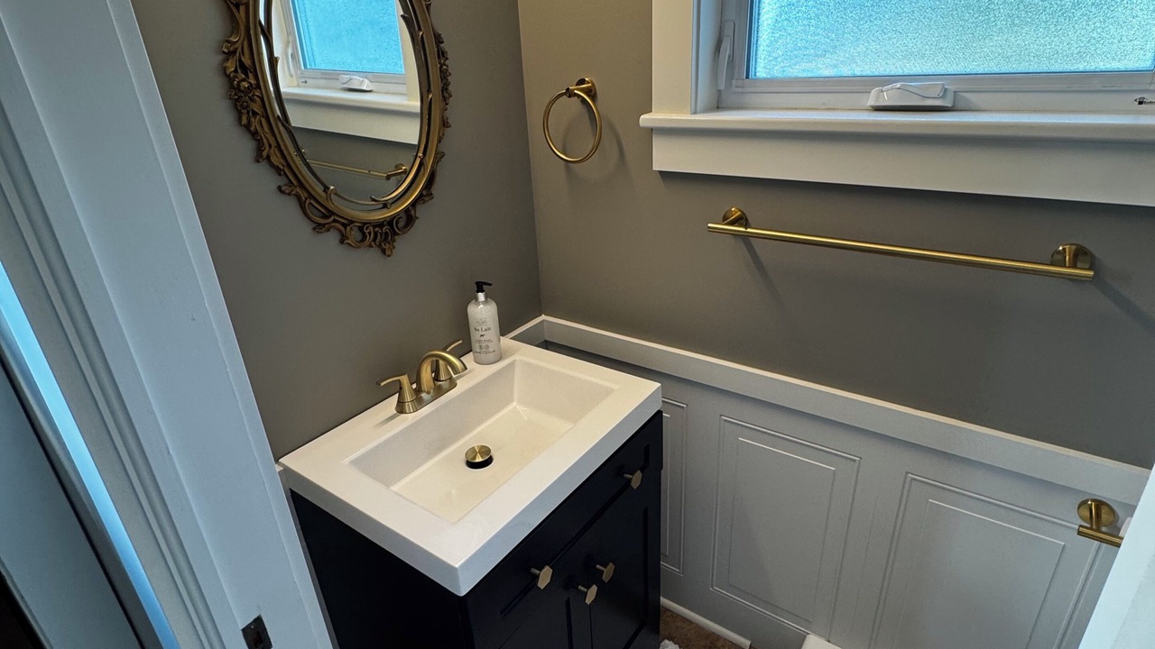 Photo of Bathroom in Mahone Bay