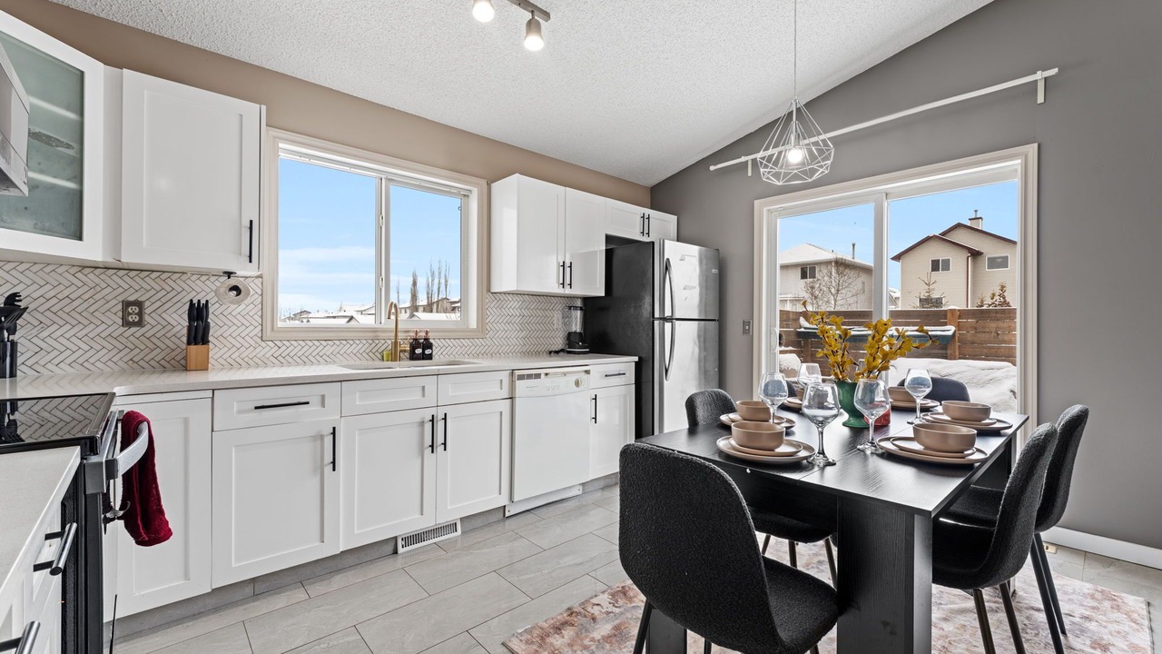 Photo of Kitchen in Southeast Edmonton
