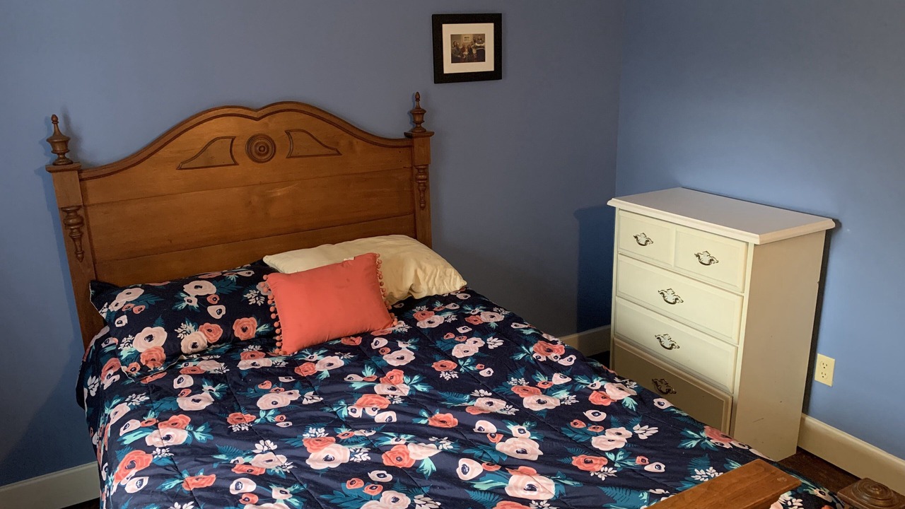 Photo of Bedroom in Lakeside