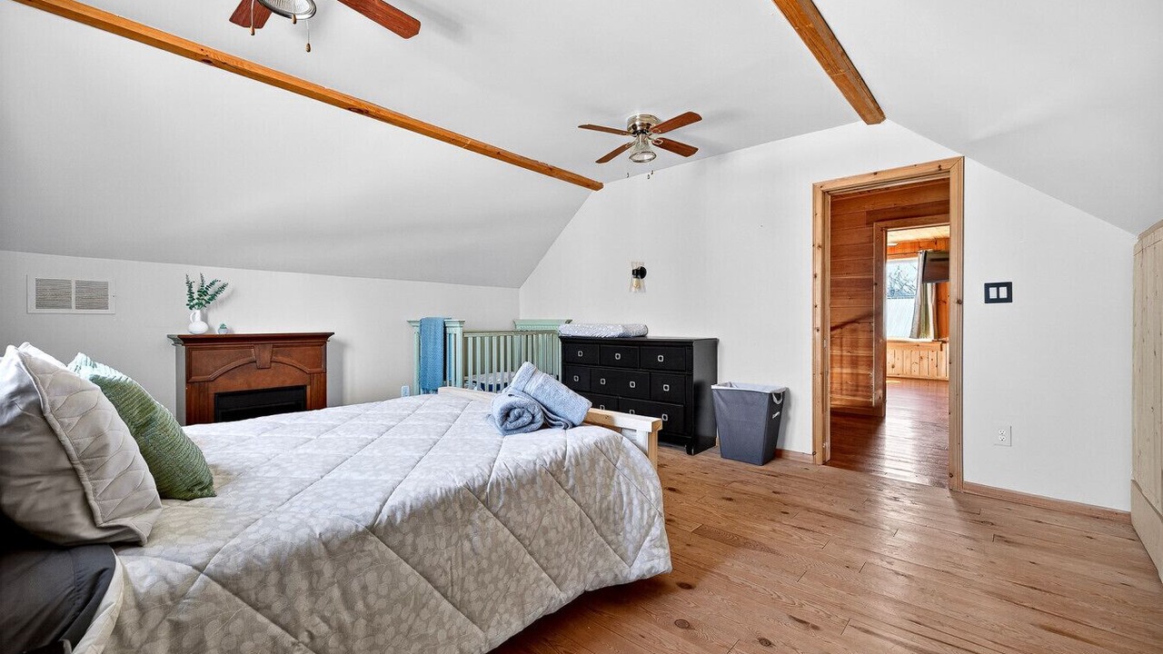 Photo of Livingroom in Pontiac