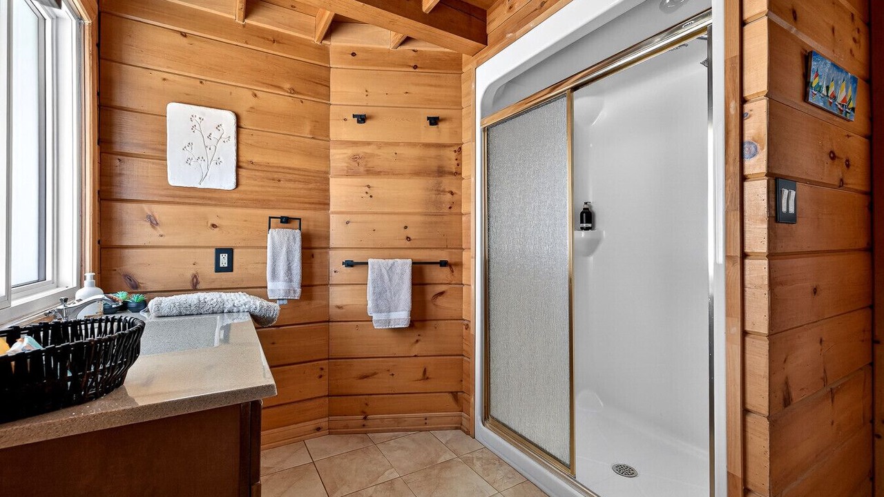 Photo of Bathroom in Pontiac
