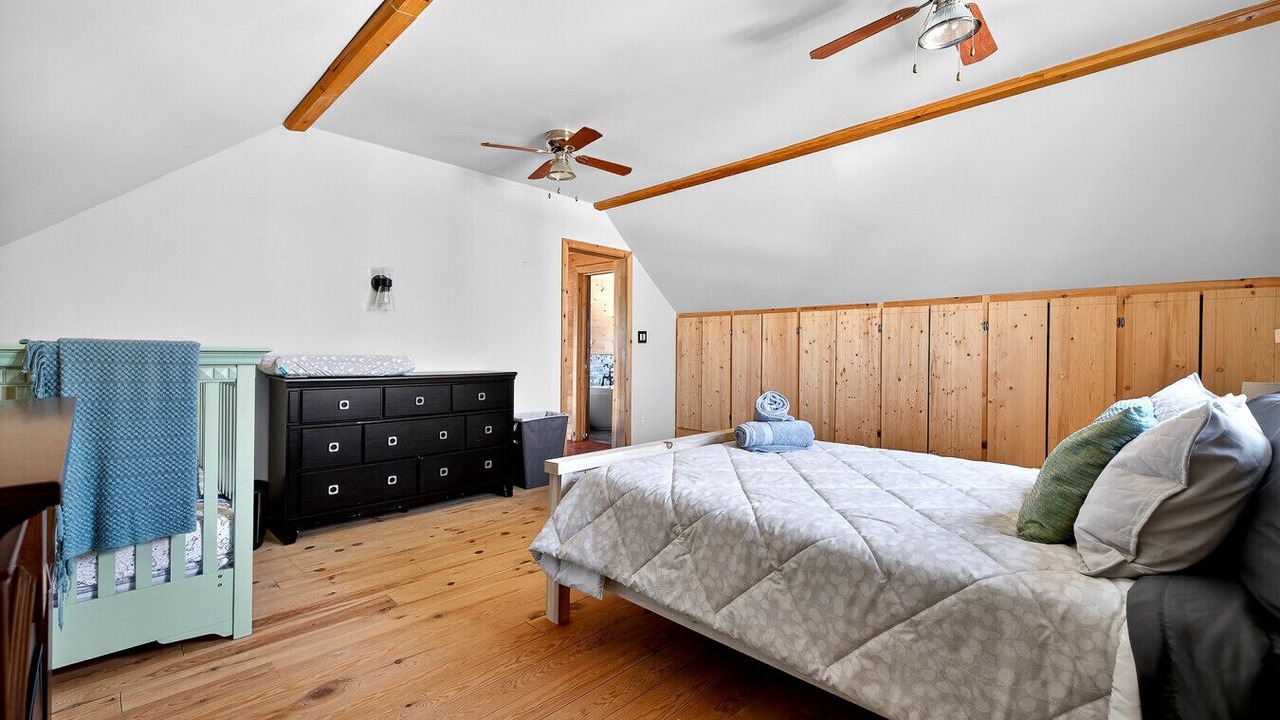 Photo of Livingroom in Pontiac