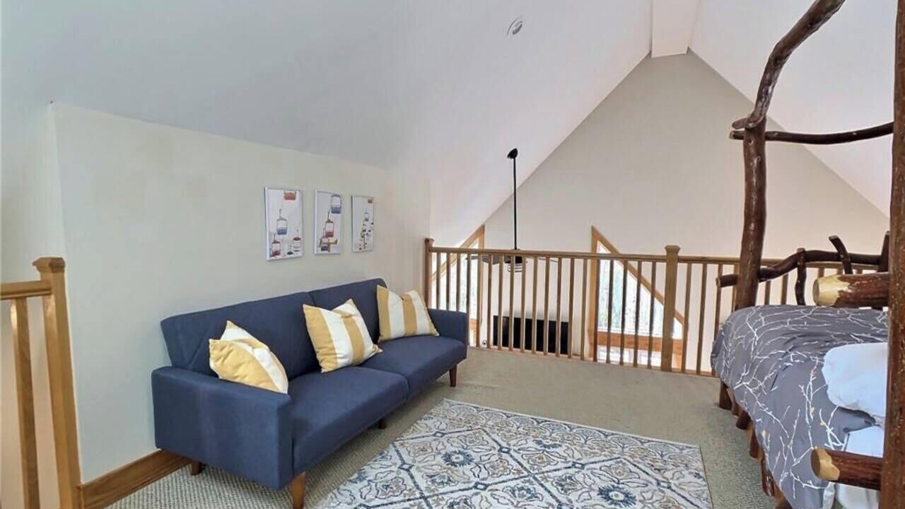 Photo of Livingroom in Great Valley