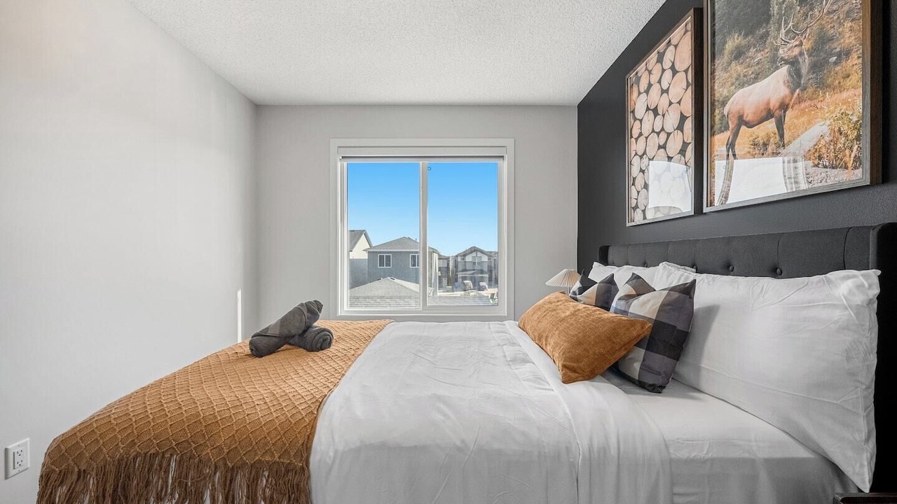 Photo of Bedroom in Evanston