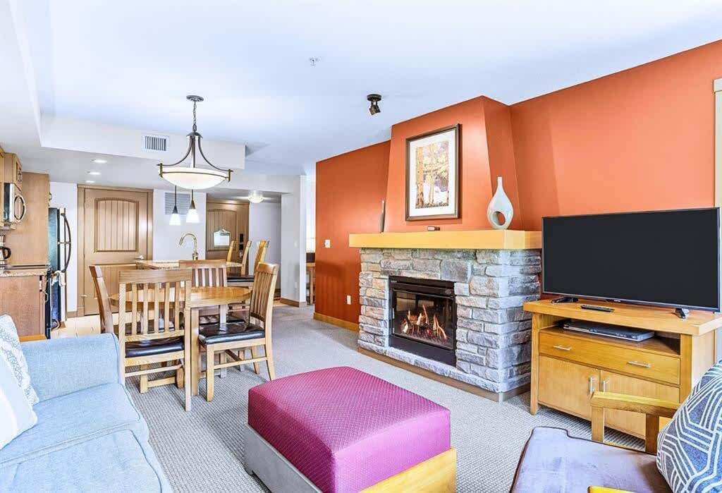 Photo of Livingroom in Copperstone Resort