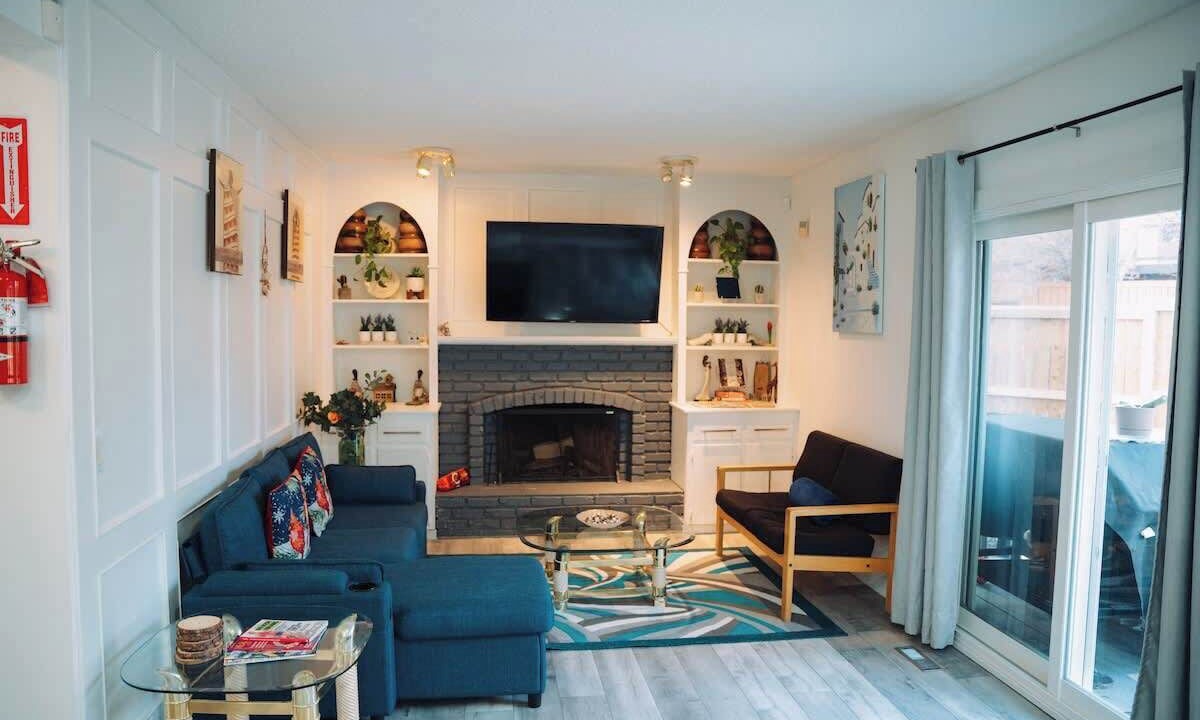 Photo of Livingroom in Calgary