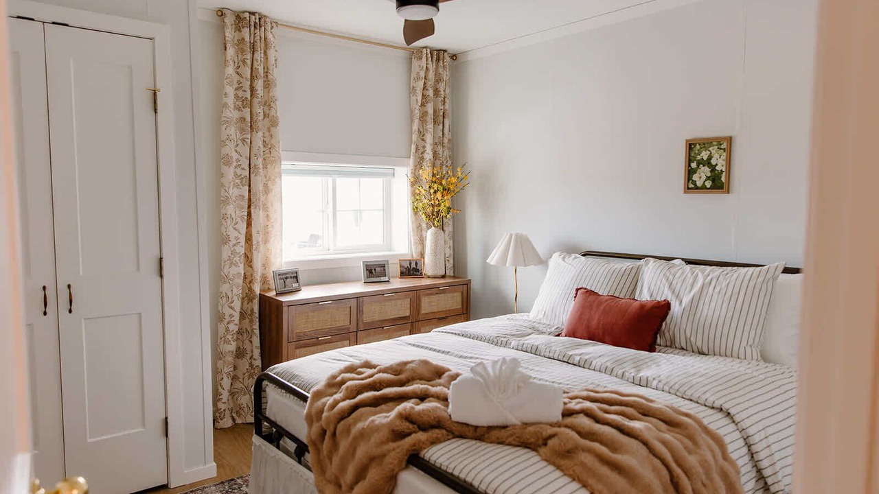 Photo of Bedroom in La Crete