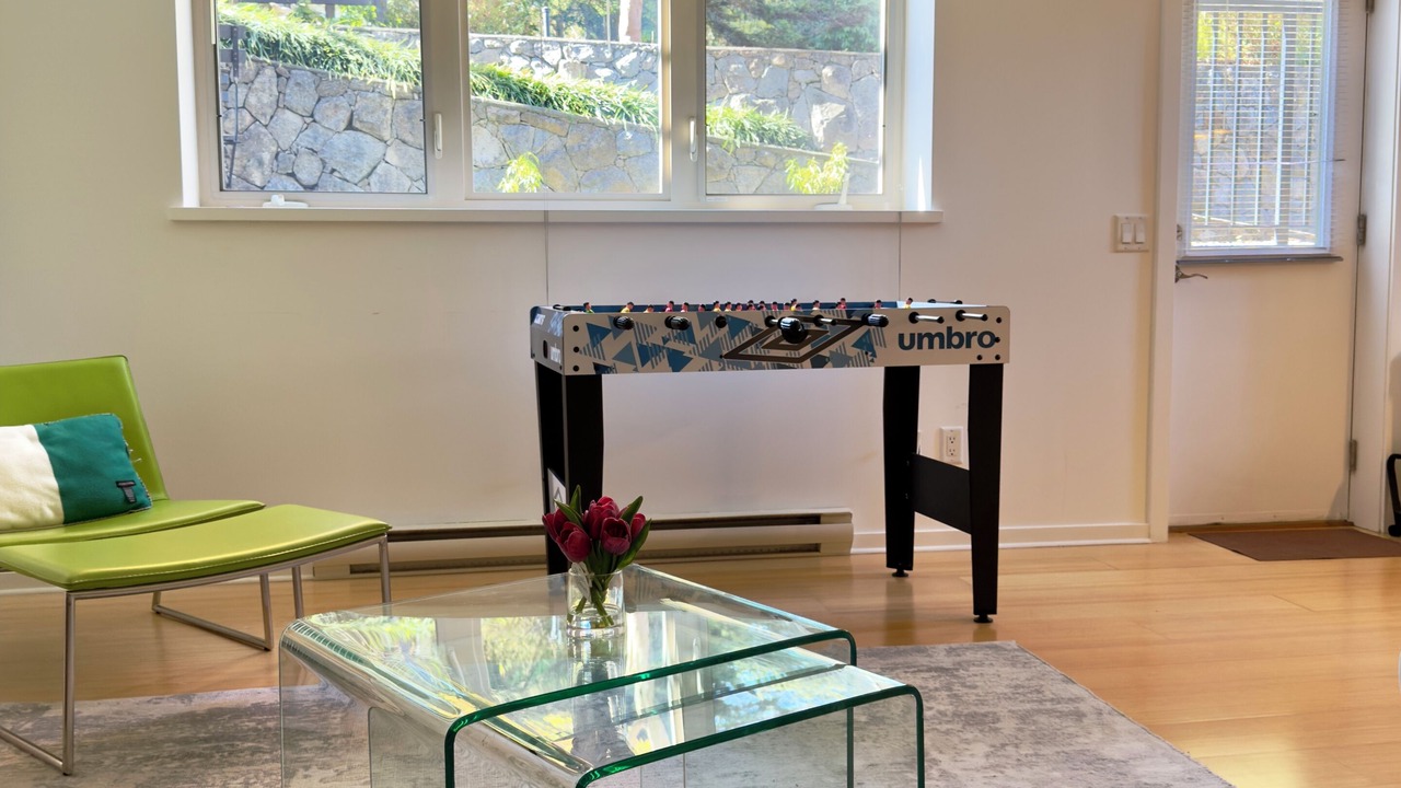 Photo of Bedroom in Saanich East
