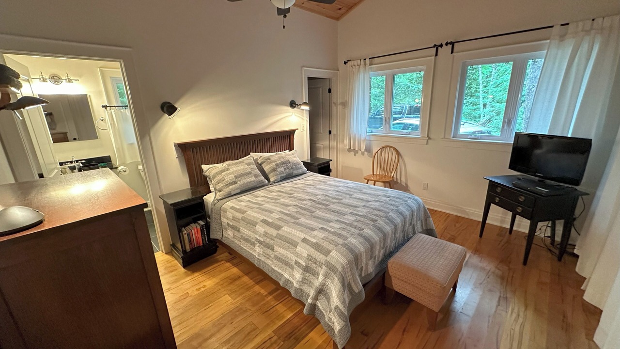 Photo of Bedroom in North Frontenac