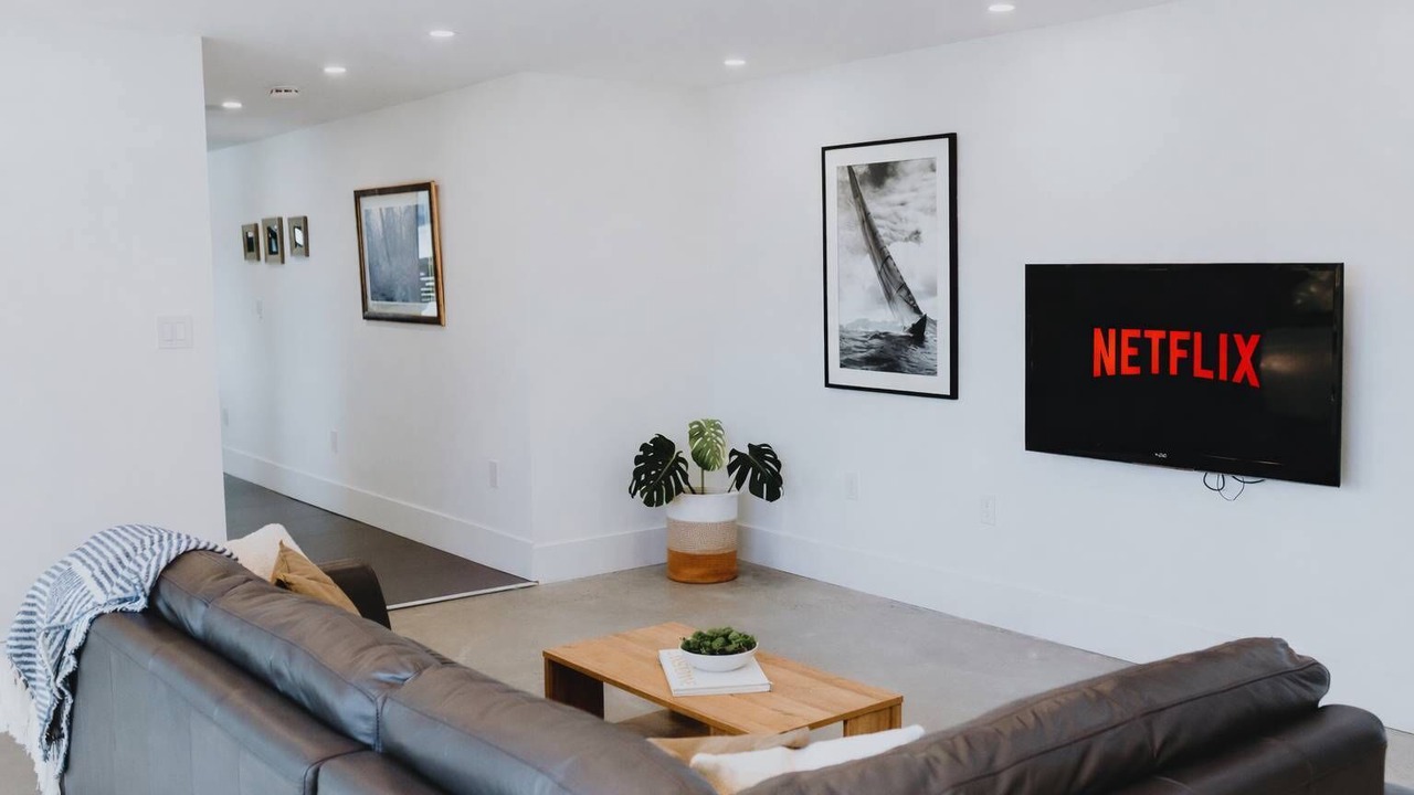 Photo of Livingroom in District of North Vancouver