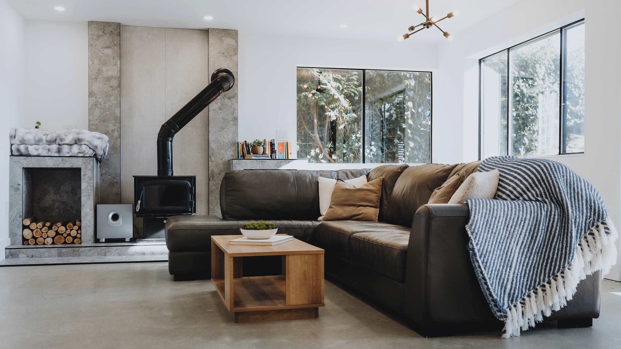 Photo of Livingroom in District of North Vancouver