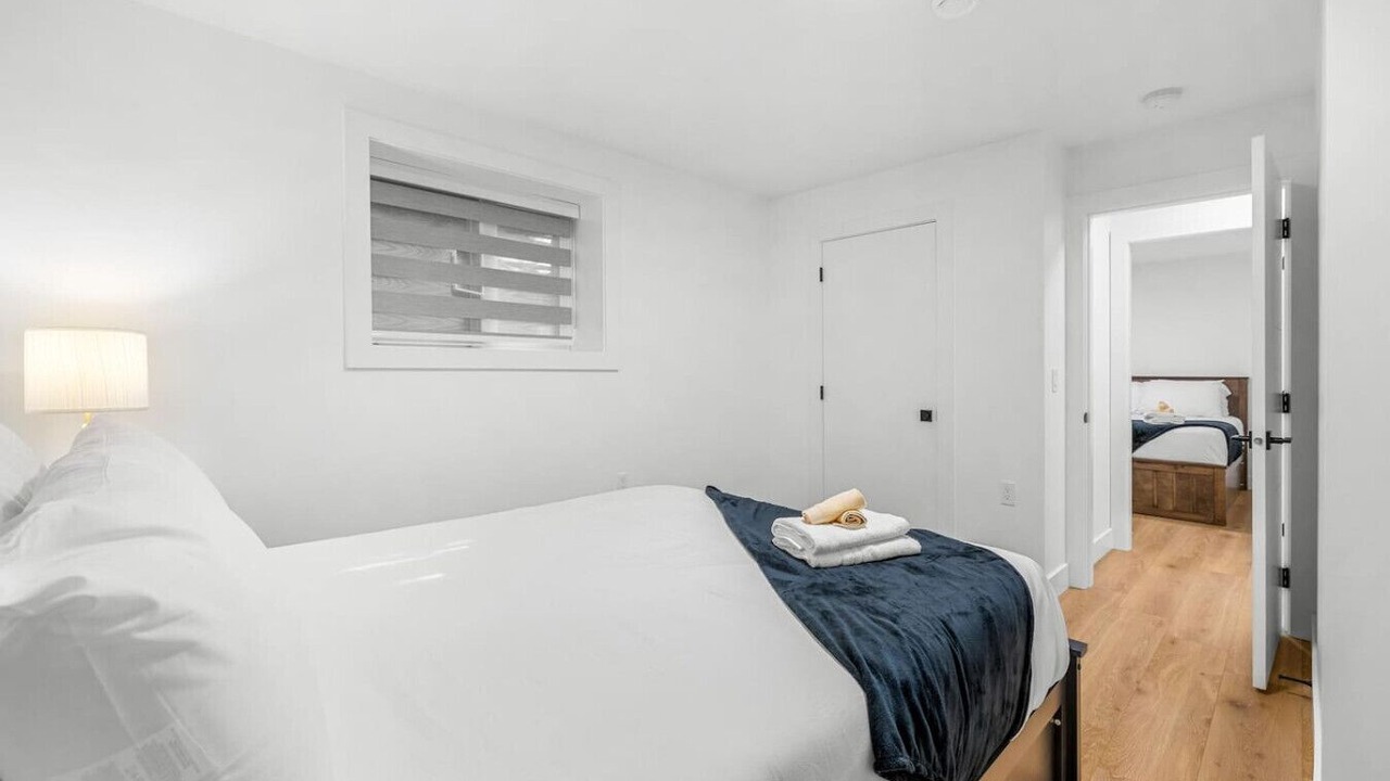 Photo of Bedroom in District of North Vancouver