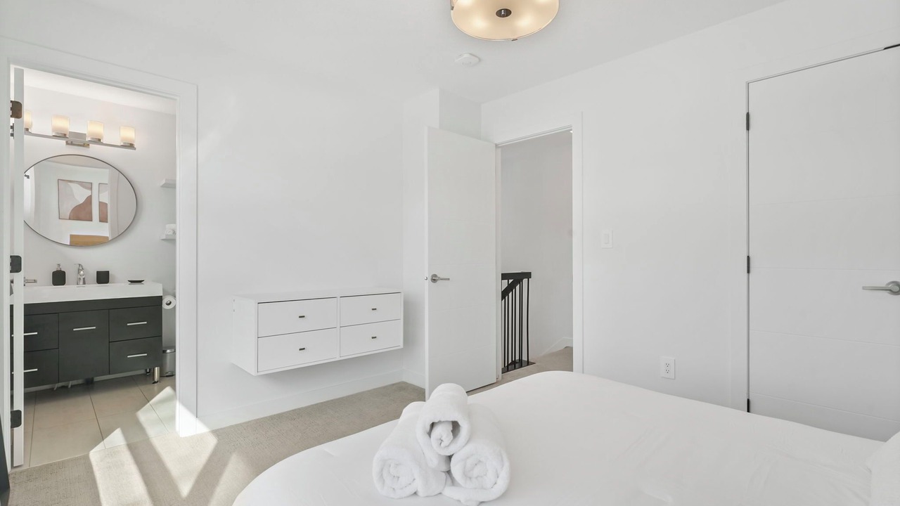 Photo of Bedroom in North Central Edmonton