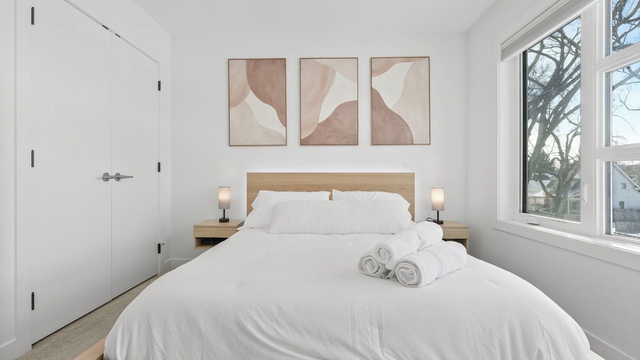 Photo of Bedroom in North Central Edmonton
