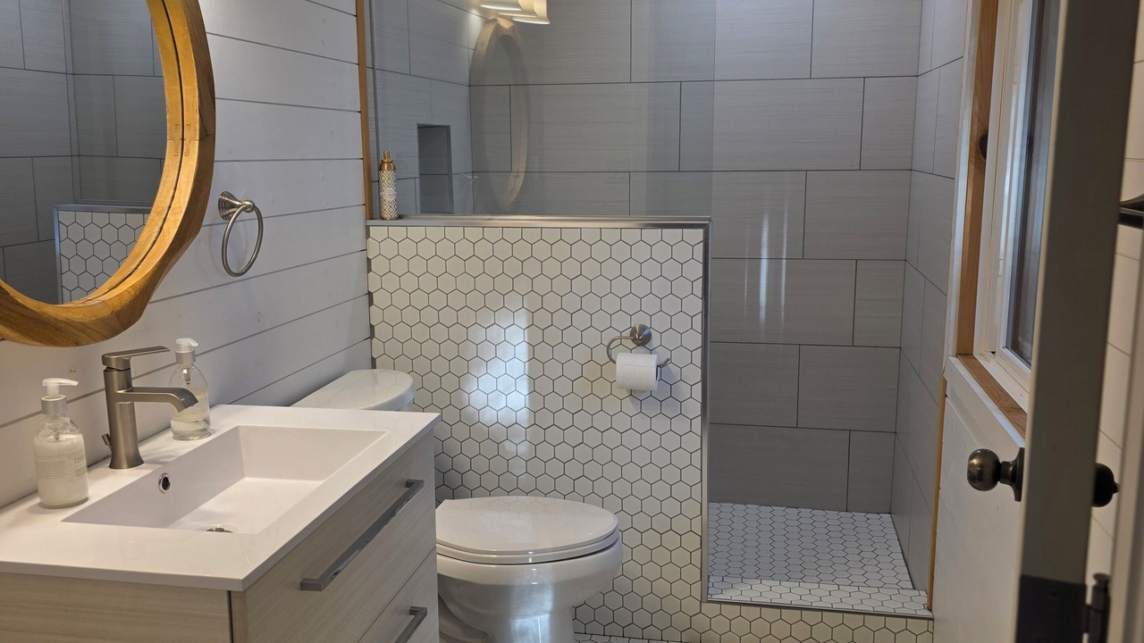 Photo of Bathroom in Highlands East