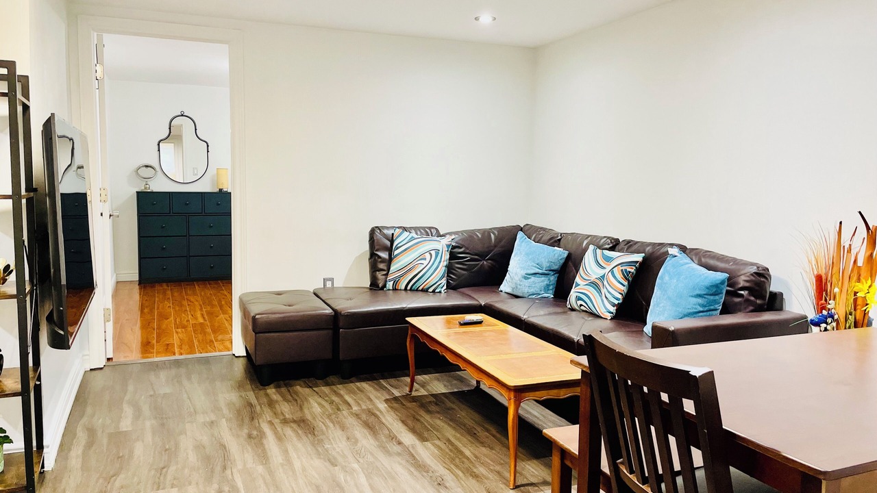 Photo of Livingroom in Etobicoke