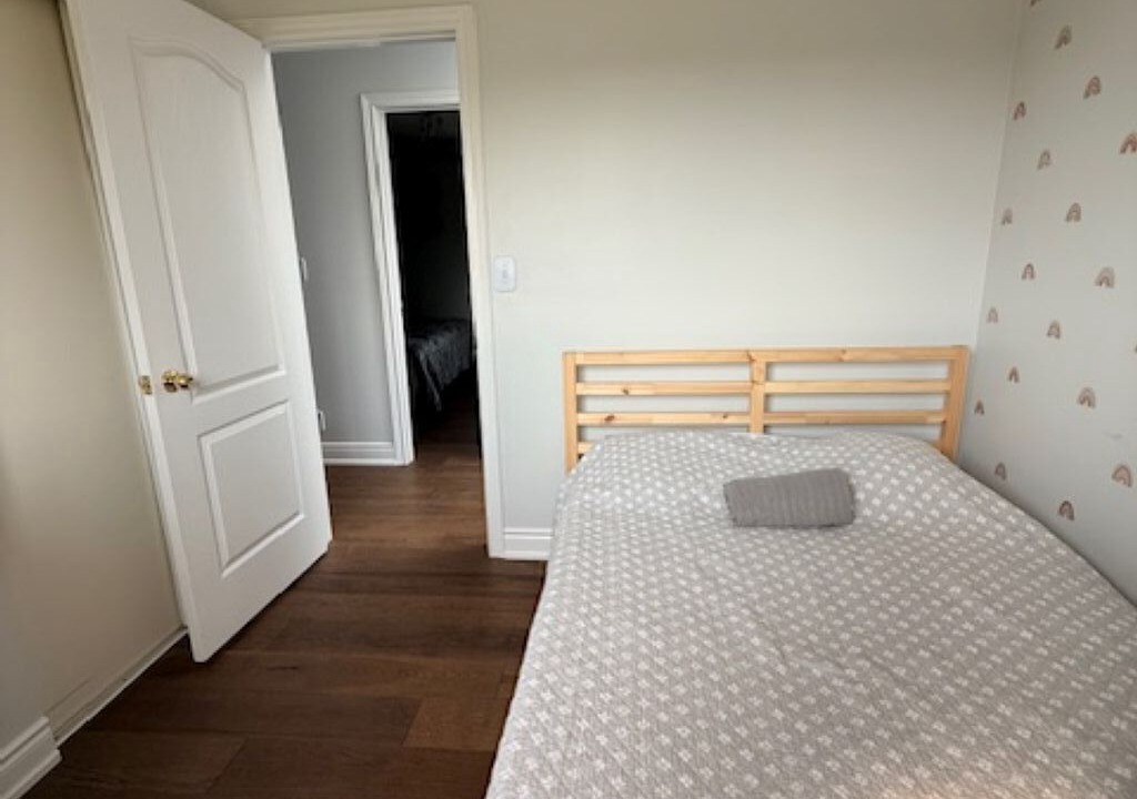 Photo of Bedroom in Alton