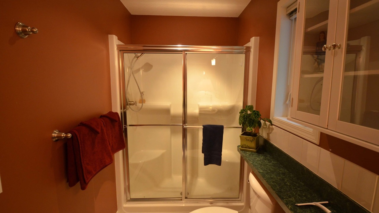 Photo of Bathroom in Central Kootenay