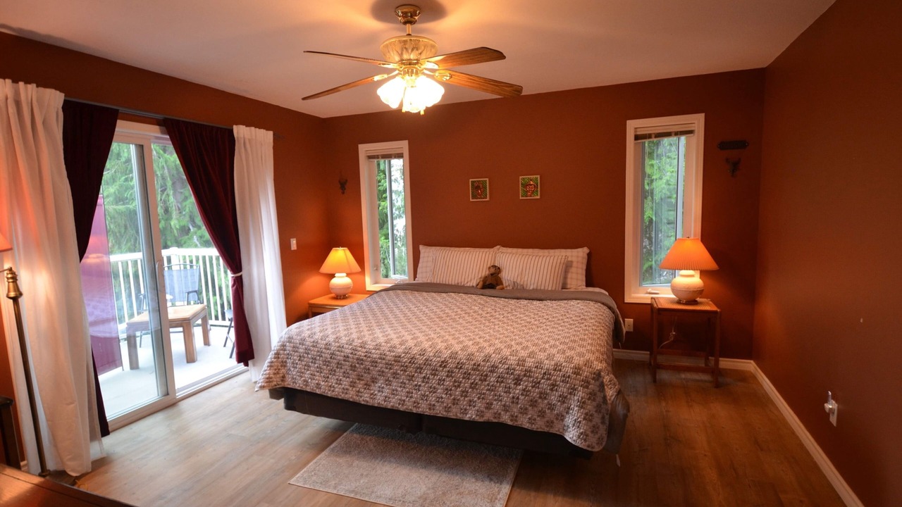 Photo of Bedroom in Central Kootenay