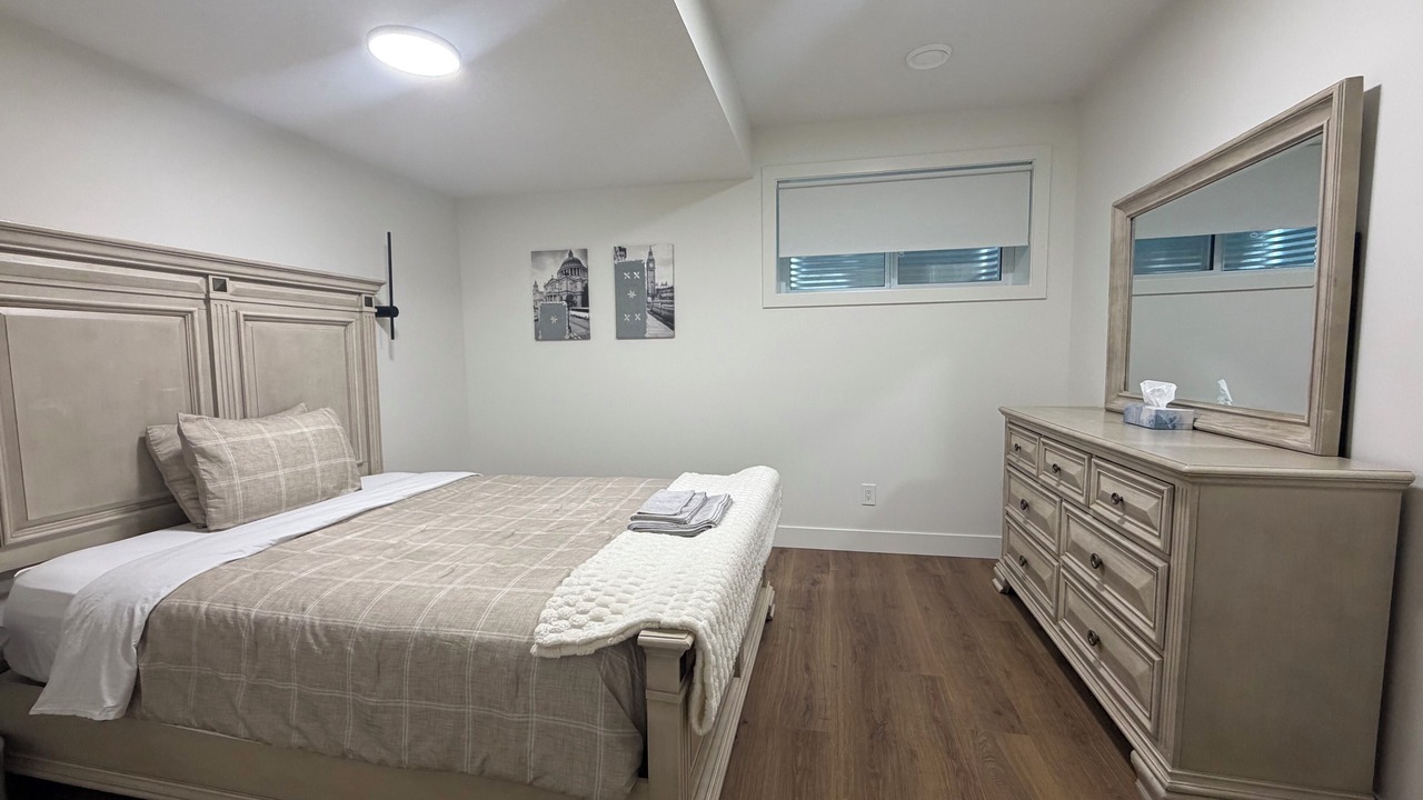 Photo of Bedroom in Division No. 11