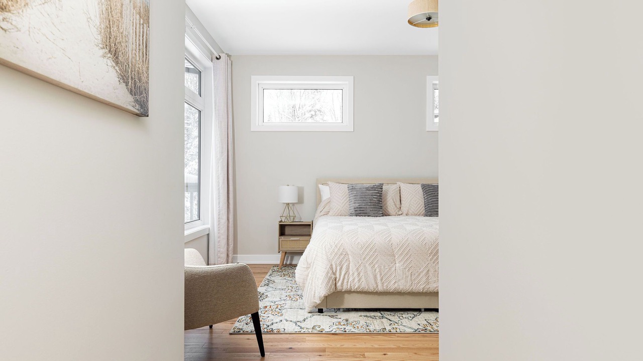 Photo of Bedroom in Lake of Bays