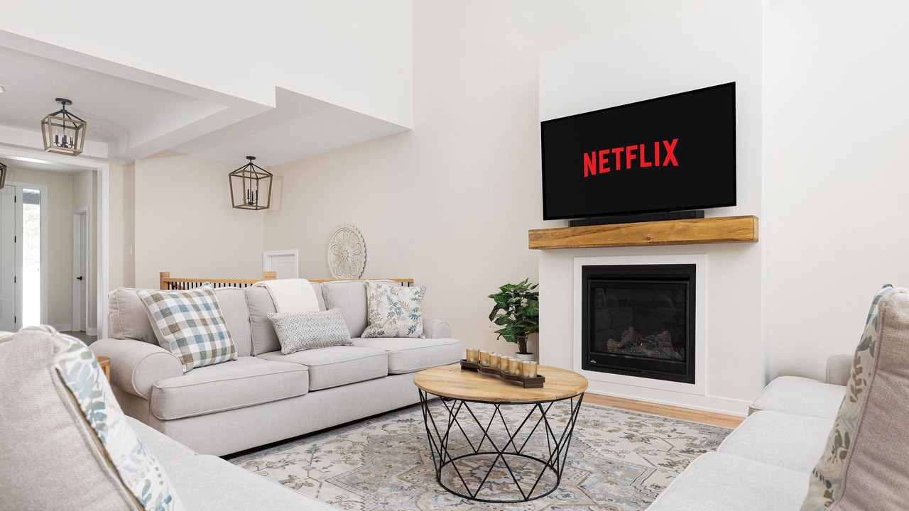 Photo of Livingroom in Lake of Bays