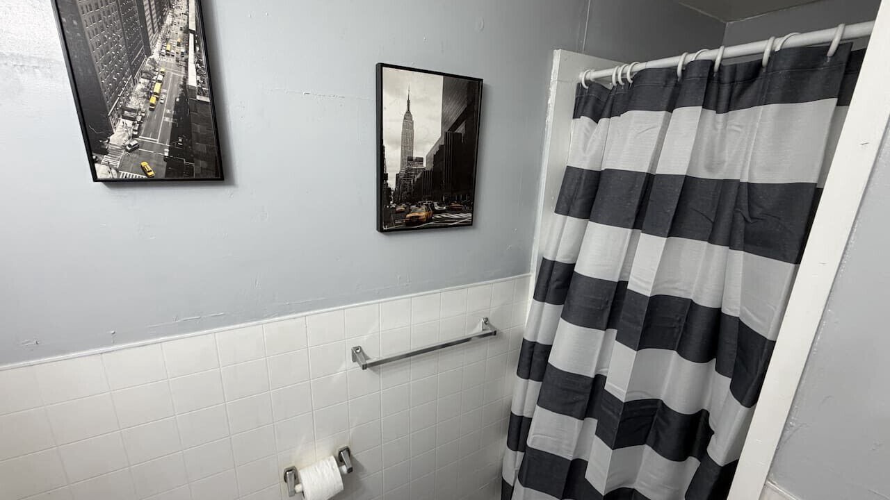 Photo of Bathroom in Lakefront