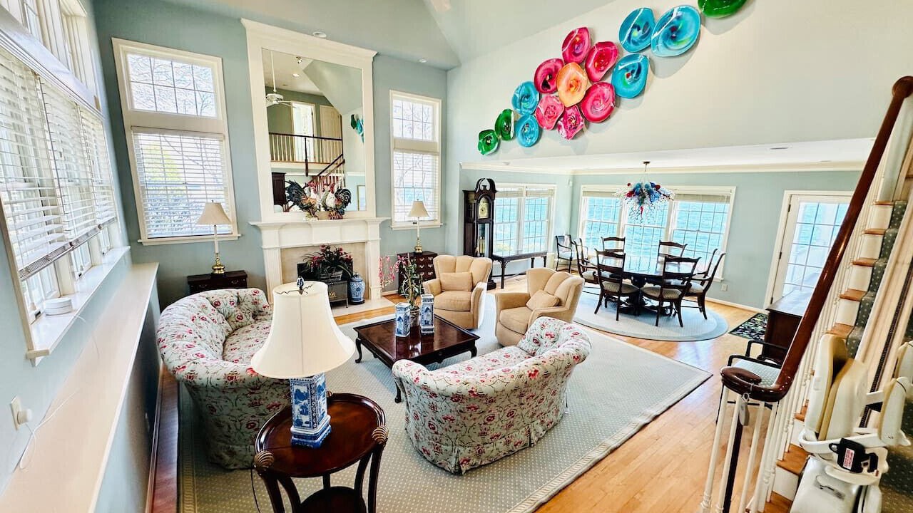 Photo of Livingroom in Penn Yan