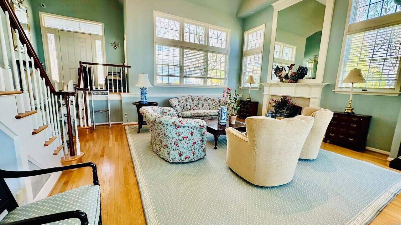 Photo of Livingroom in Penn Yan