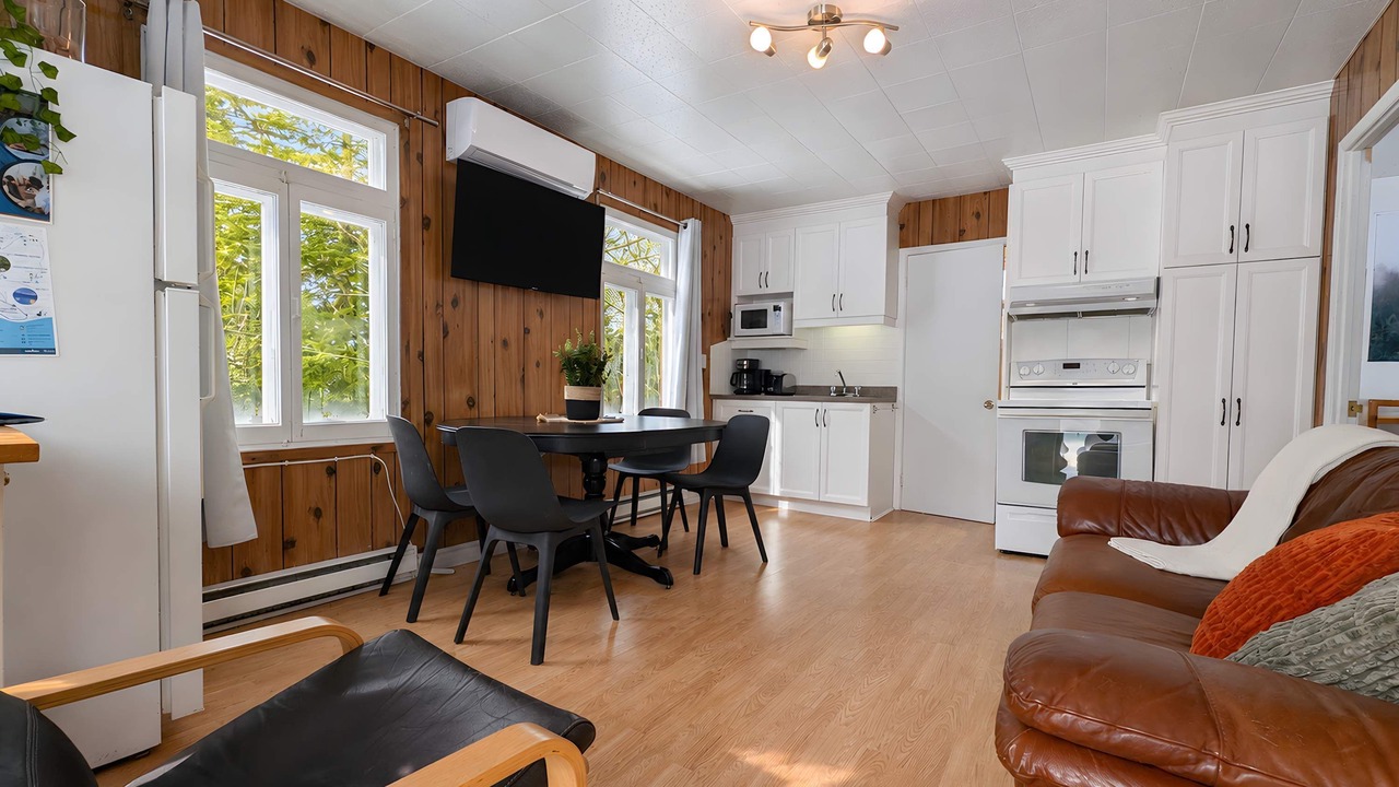 Photo of Livingroom in Saint-Tite-des-Caps
