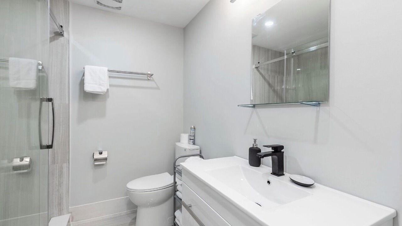 Photo of Bathroom in Little Italy
