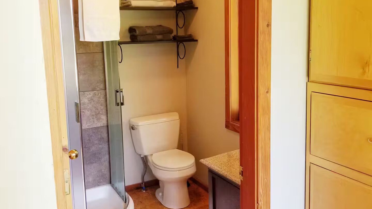 Photo of Bathroom in Balfour