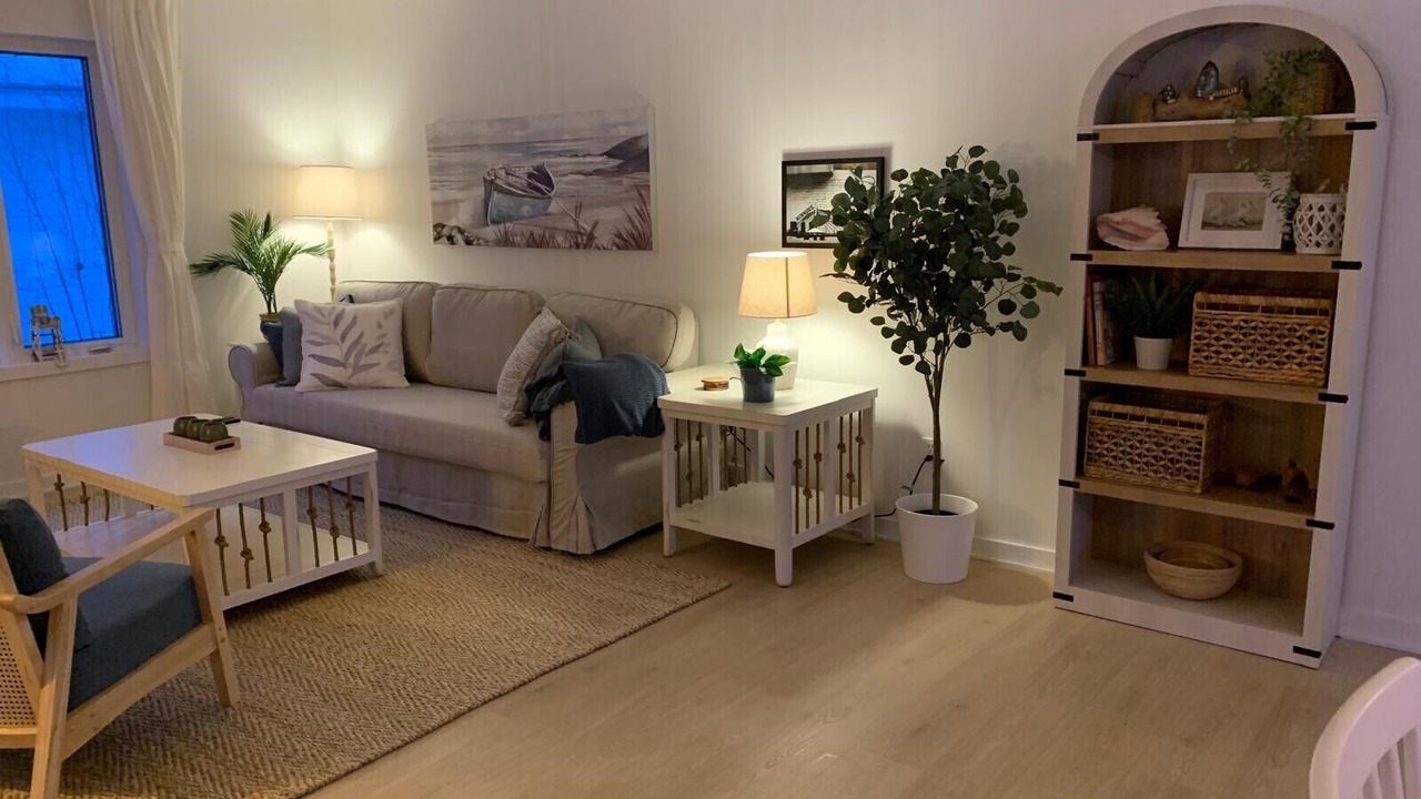 Photo of Livingroom in Grand Beach