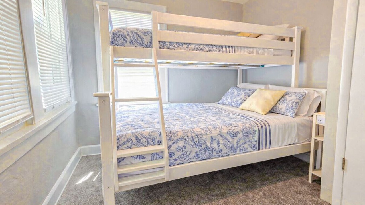 Photo of Bedroom in Vermilion