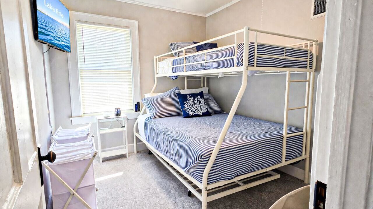 Photo of Bedroom in Vermilion