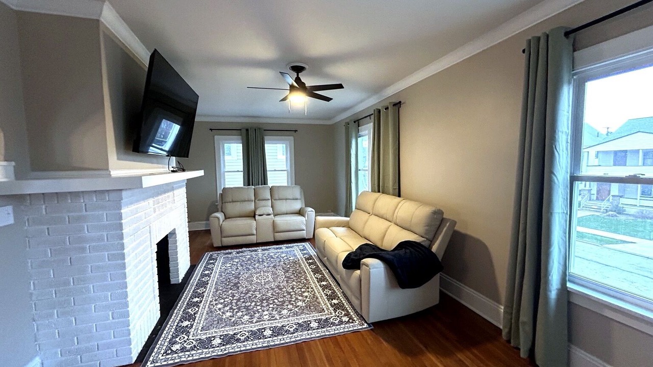 Photo of Livingroom in Lakewood