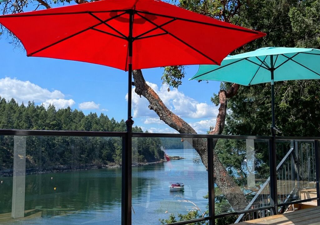 Photo of Patio Balcony in Southern Gulf Islands