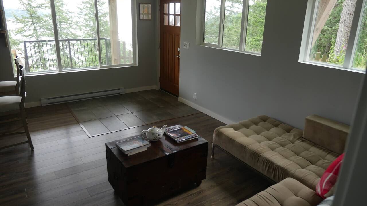 Photo of Livingroom in Bowen Island