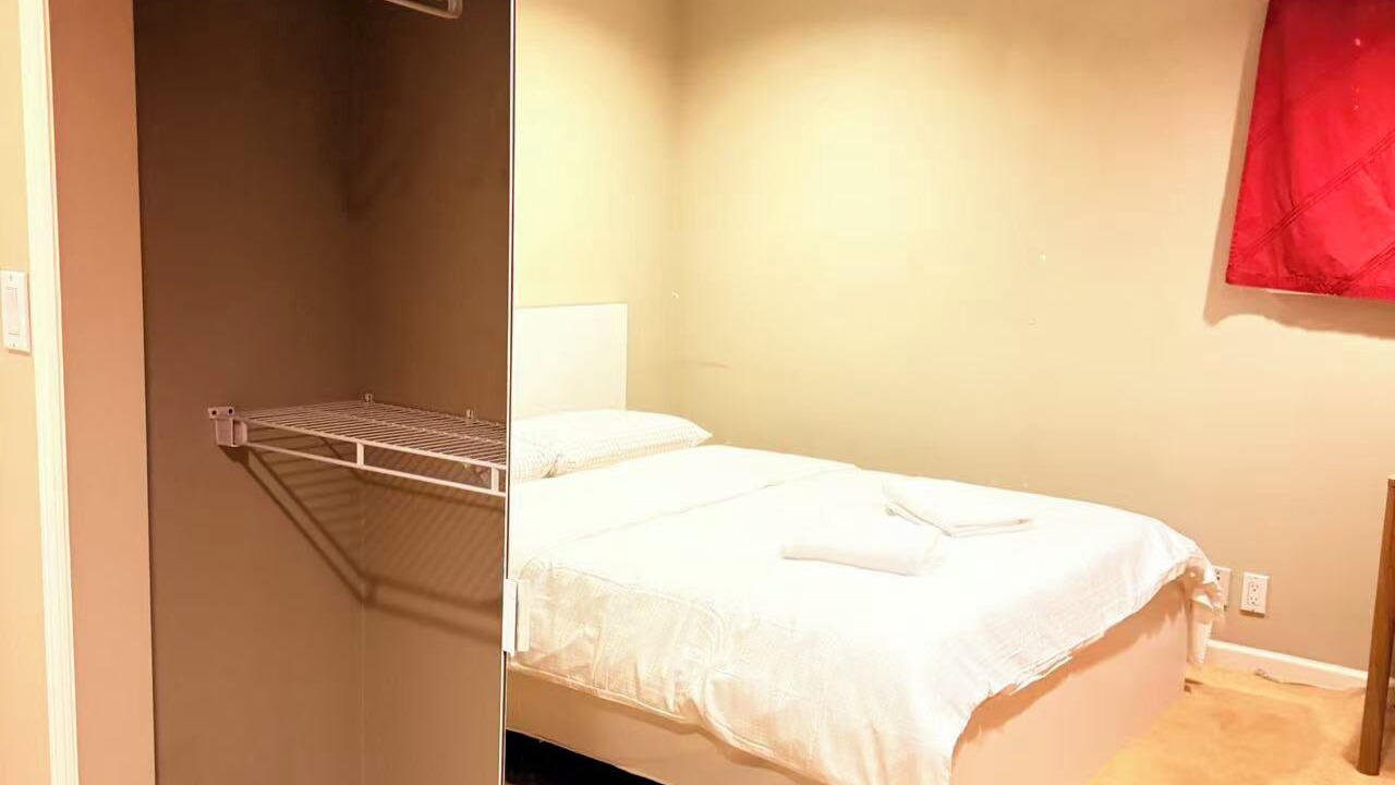 Photo of Bedroom in Arbutus Ridge