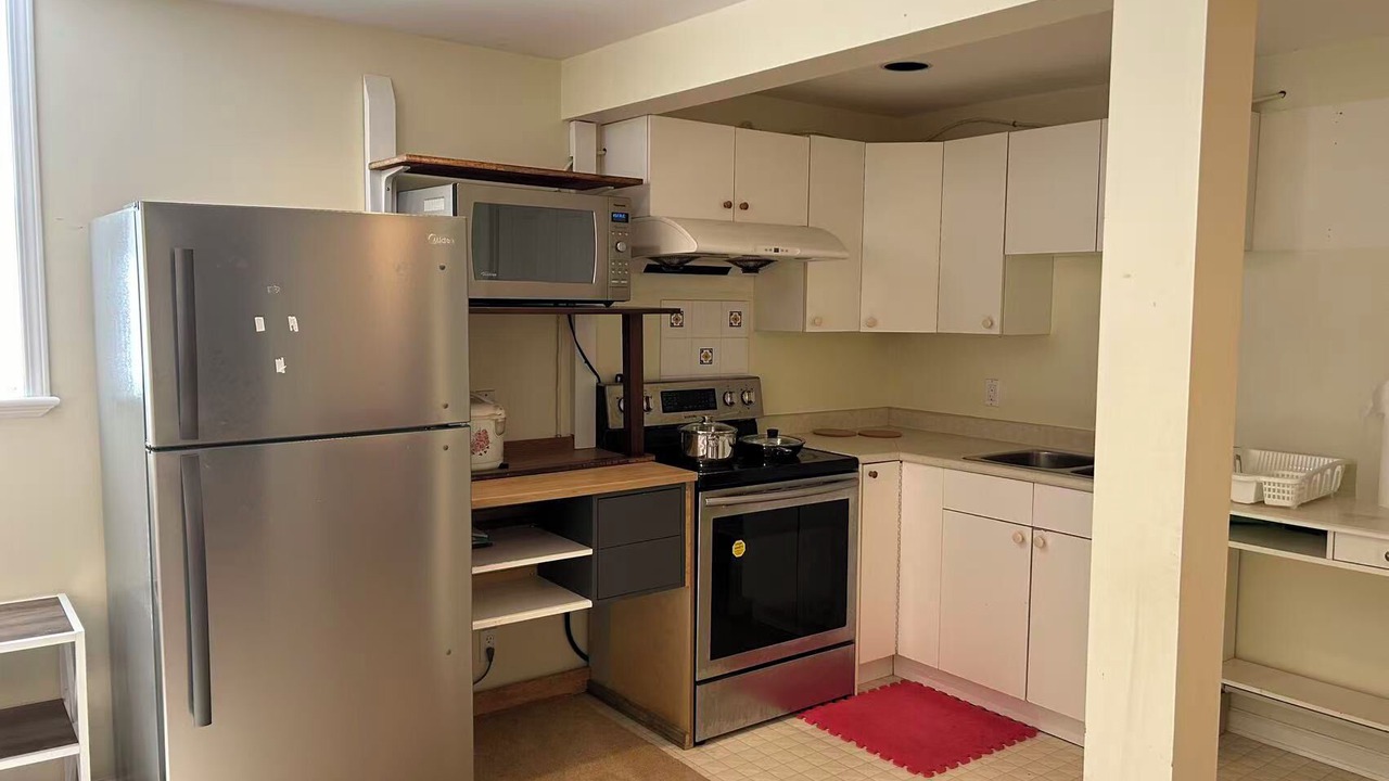 Photo of Kitchen in Arbutus Ridge