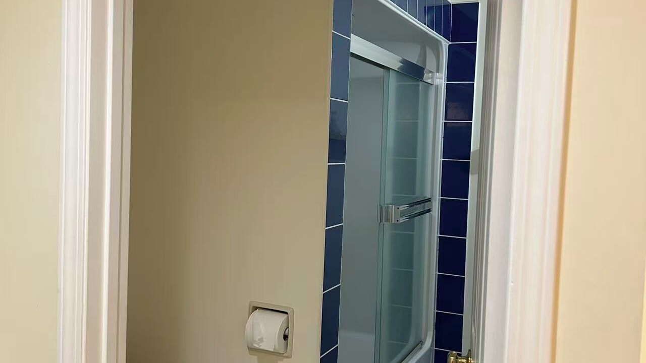 Photo of Bathroom in Arbutus Ridge