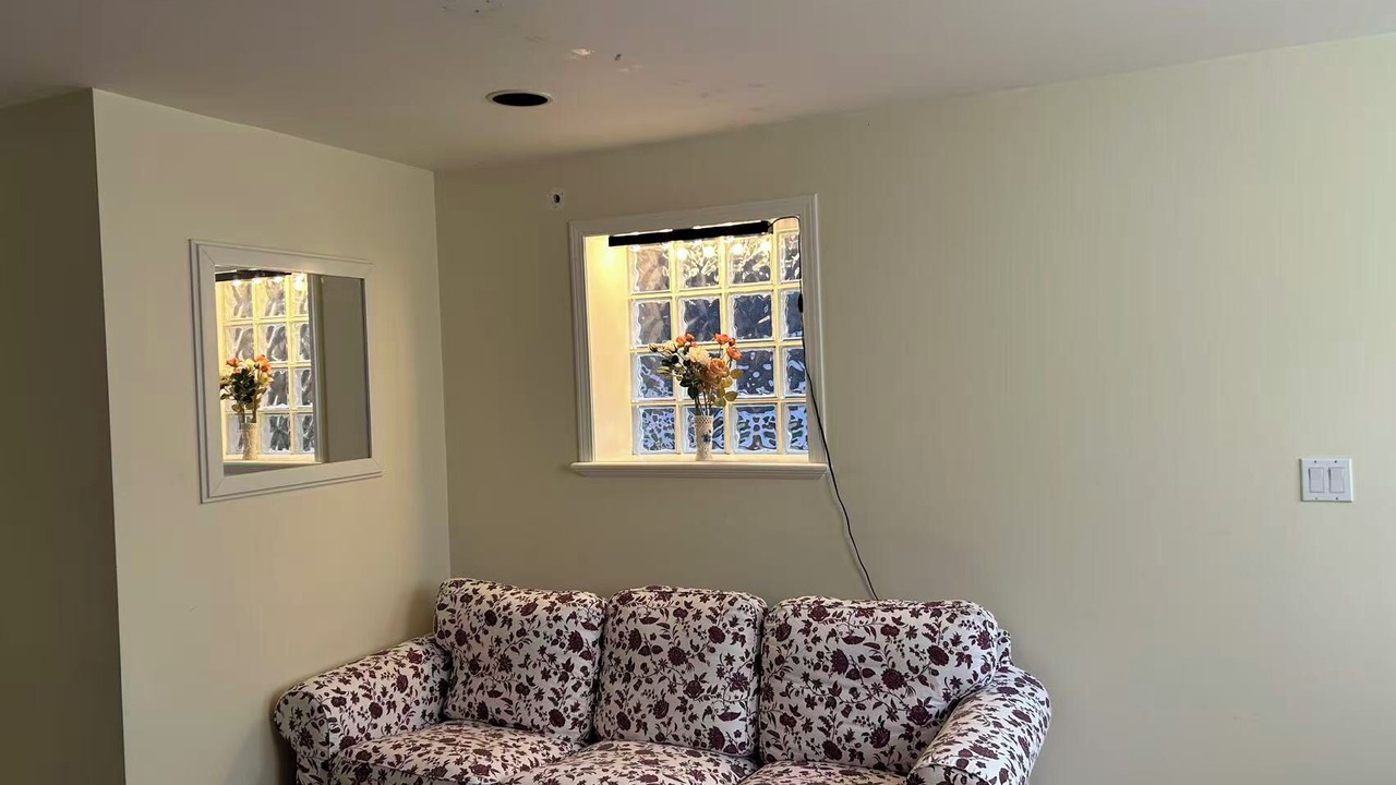 Photo of Livingroom in Arbutus Ridge