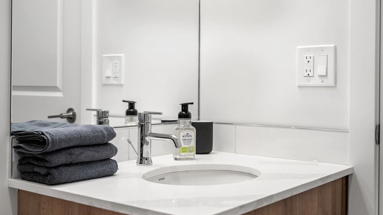 Photo of Bathroom in Connaught