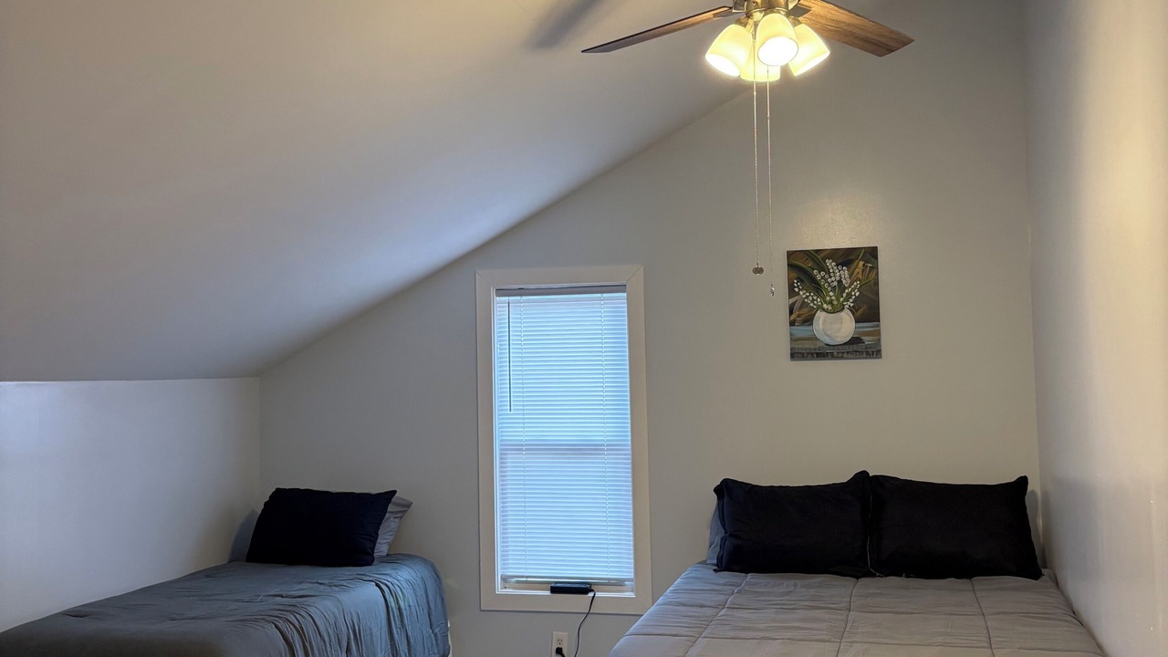 Photo of Bedroom in Oak Harbor