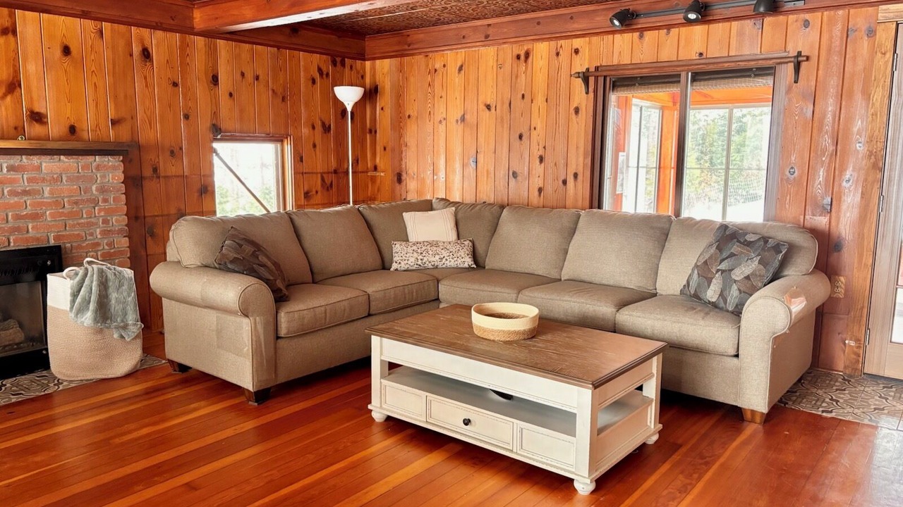 Photo of Livingroom in Conesus