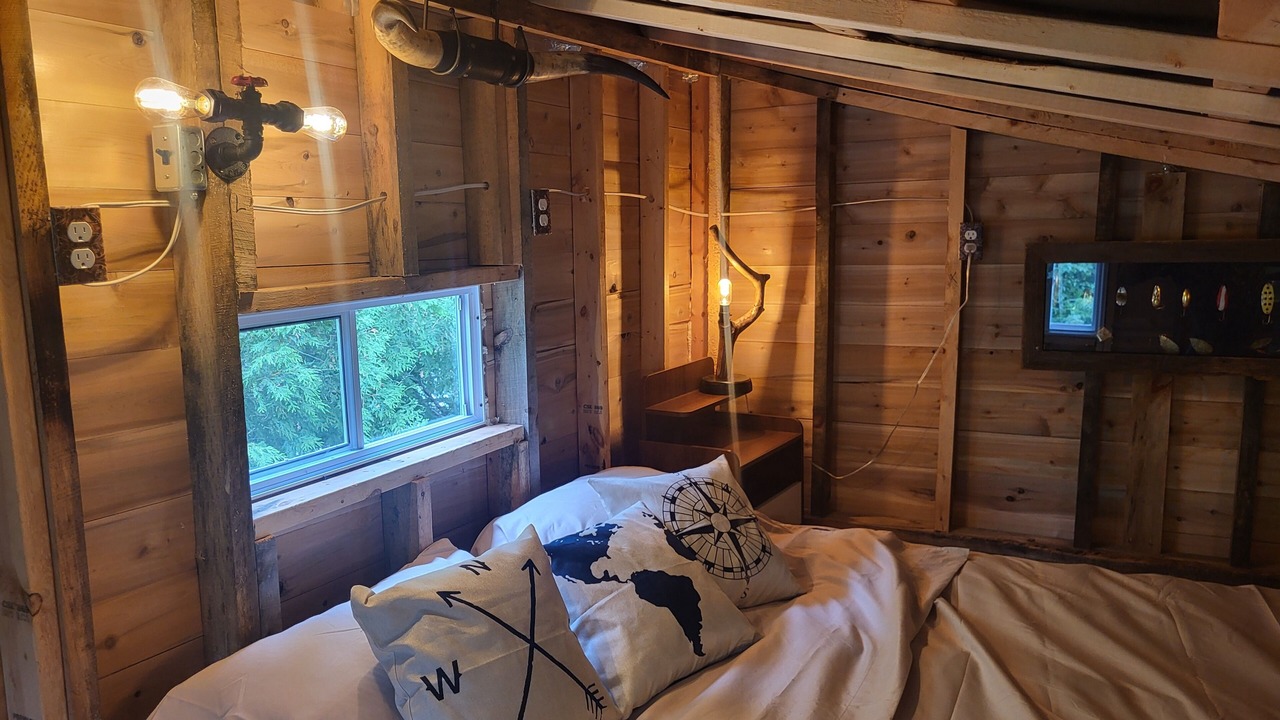 Photo of Bedroom in Manitoulin District
