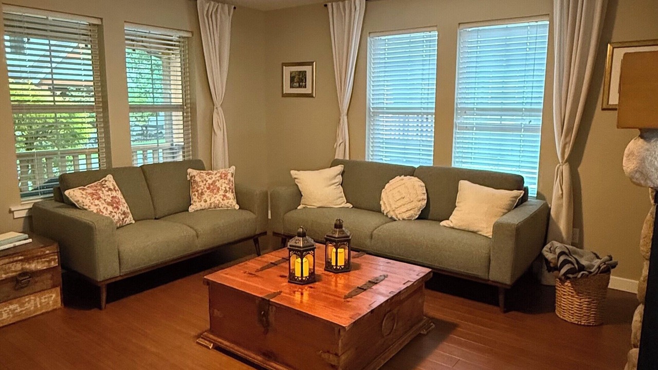 Photo of Livingroom in Lindell Beach